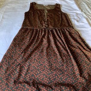 brown & red leaf patterned dress